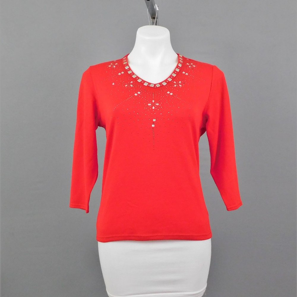 C. D. Petites Women Sweater Red Small